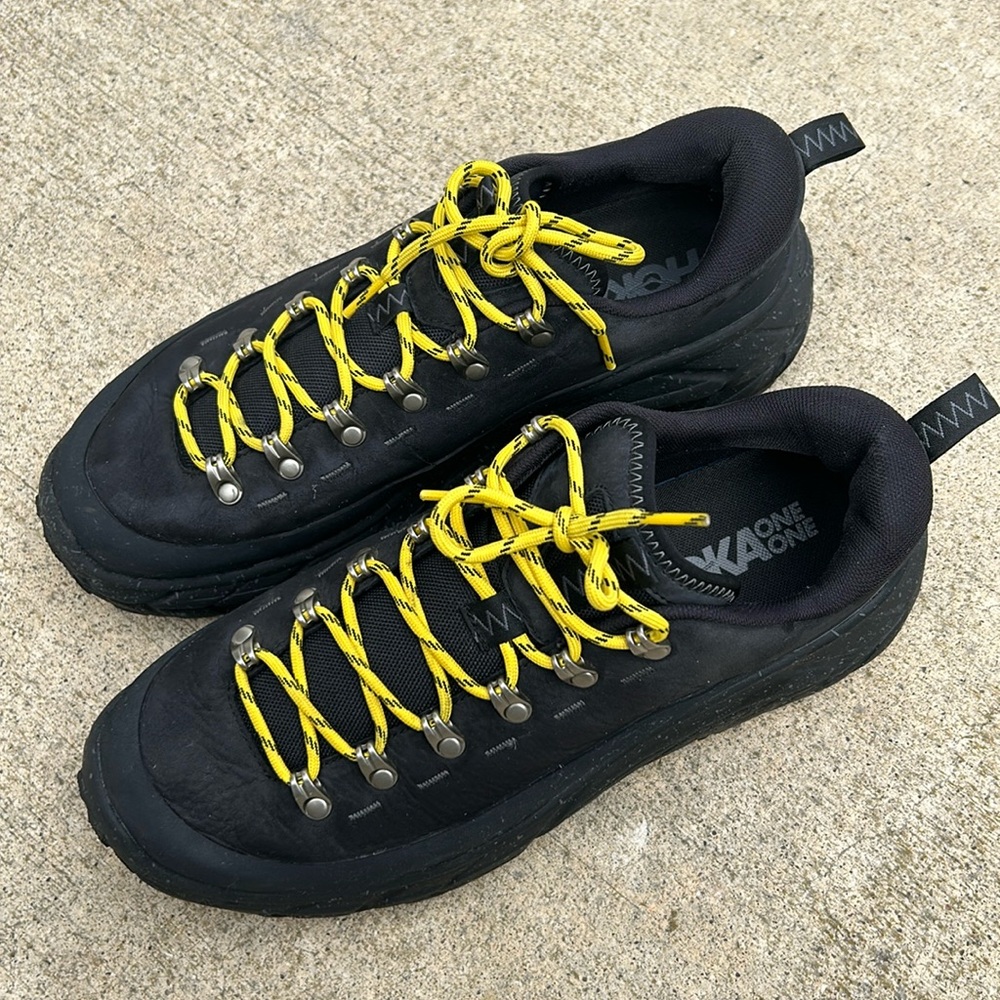 HOKA UNISEX TOR SUMMIT 2 BLACK - MENS 10 WOMENS 11